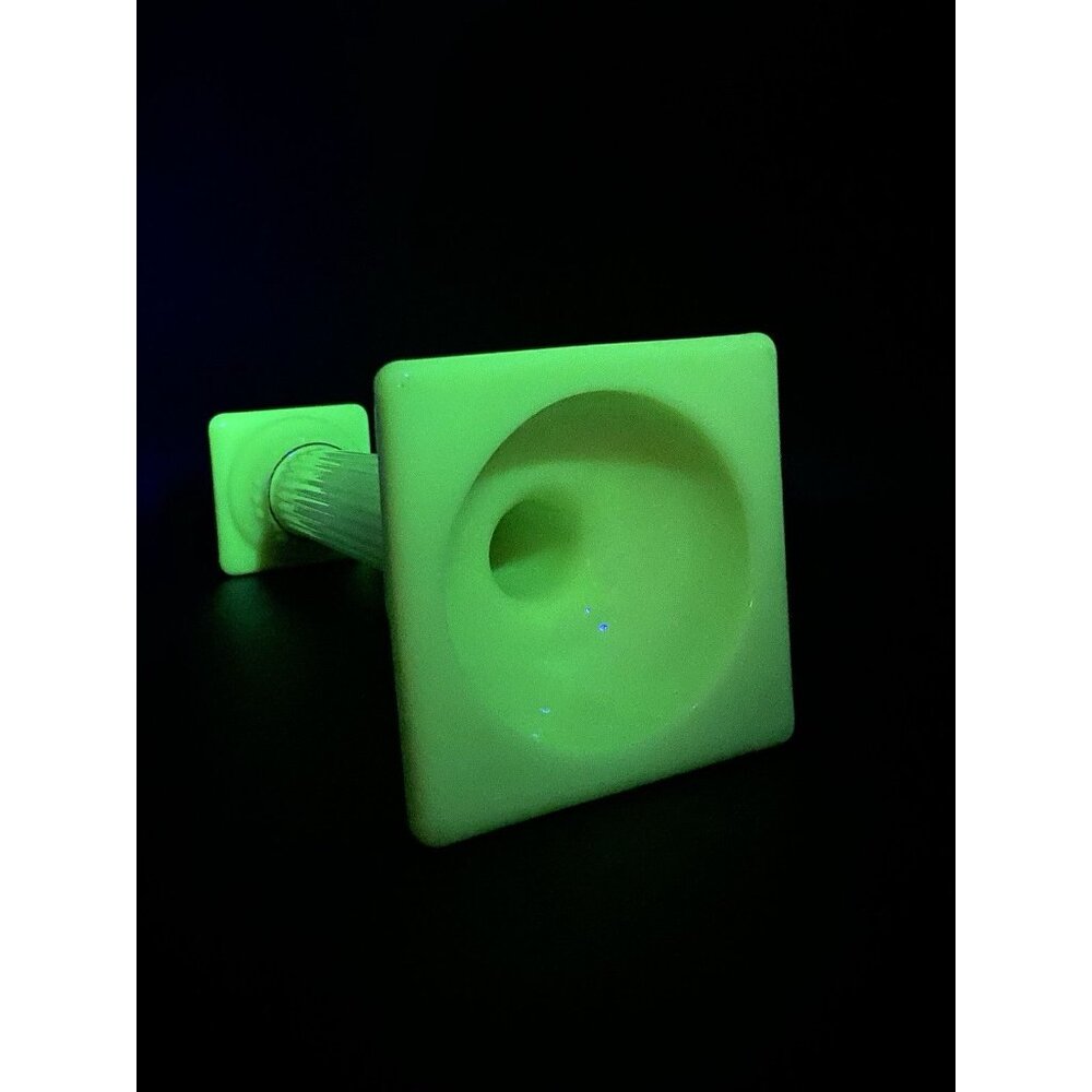 Cambridge Glass 9.5" Doric Column Candlestick Ivory Uranium Glows No. 65 Single - Picture 4 of 16